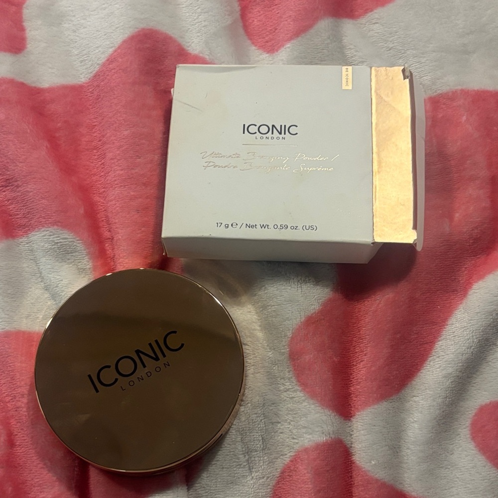 ICONIC London Gold Compact